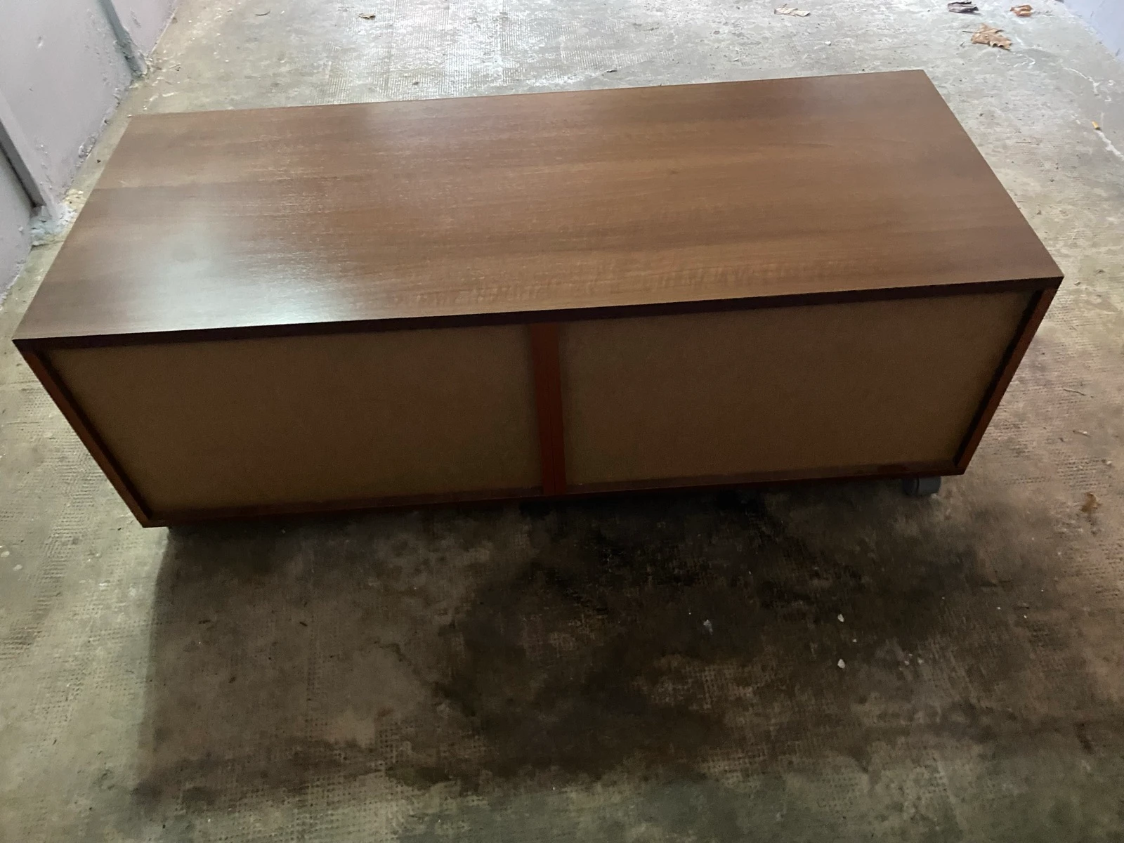 Mueble bajo con ruedas y cajones – photo 7